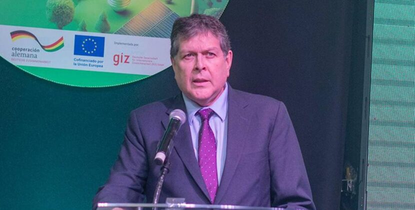 Marcelo Blanco asume como ministro de Hidrocarburos y prioriza socializar la ley del sector