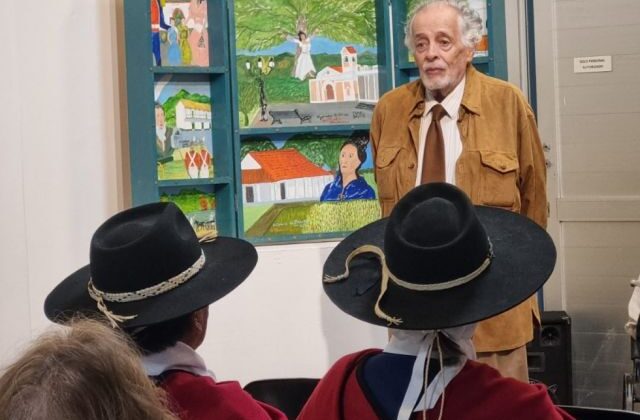 Gustavo Medeiros dona al Museo de Bellas Artes de Salta un retablo en homenaje a su antepasada, heroína de la independencia argentina