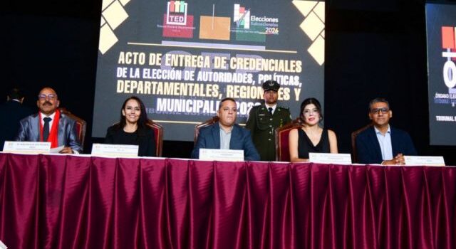 Tribunal Electoral Departamental entrega credenciales a 262 autoridades electas en Tarija para el periodo 2026-2031