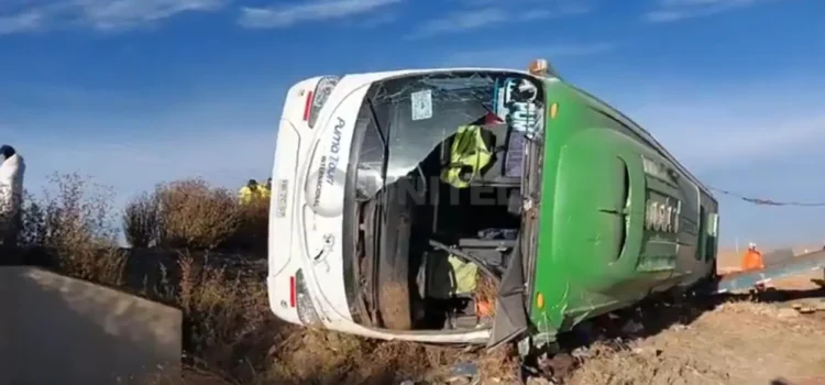 Accidente en carretera Oruro-Chile deja nueve muertos y 24 heridos; conductor no portaba licencia