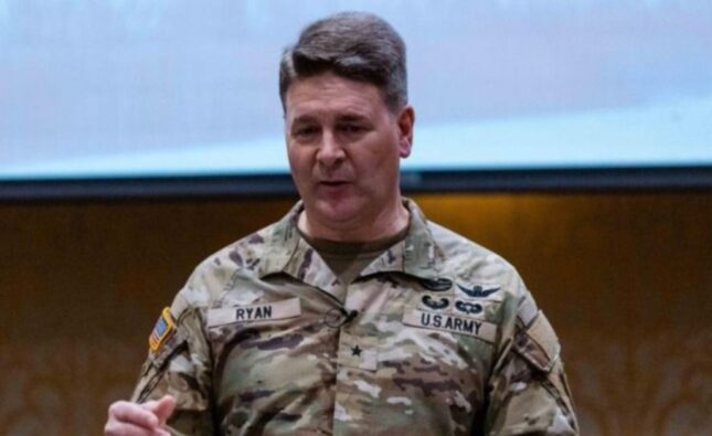 Mayor general Philip J. Ryan, comandante del Ejército Sur de EE.UU., se reúne con autoridades bolivianas