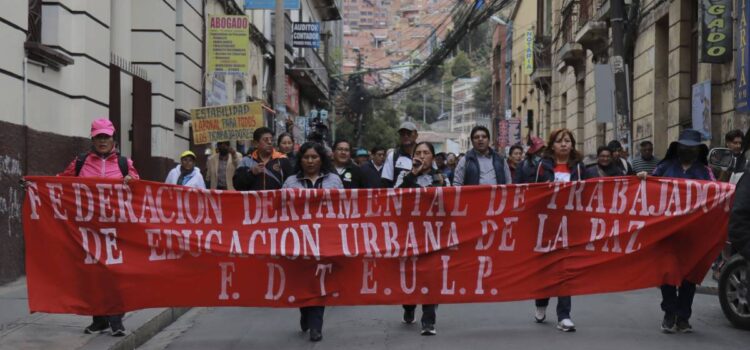 Cuatro sectores anuncian protestas en Bolivia a horas del 1 de mayo, Día del Trabajador