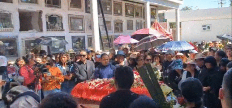 Familiares y autoridades despiden al magistrado Víctor Hugo Claure en Cochabamba