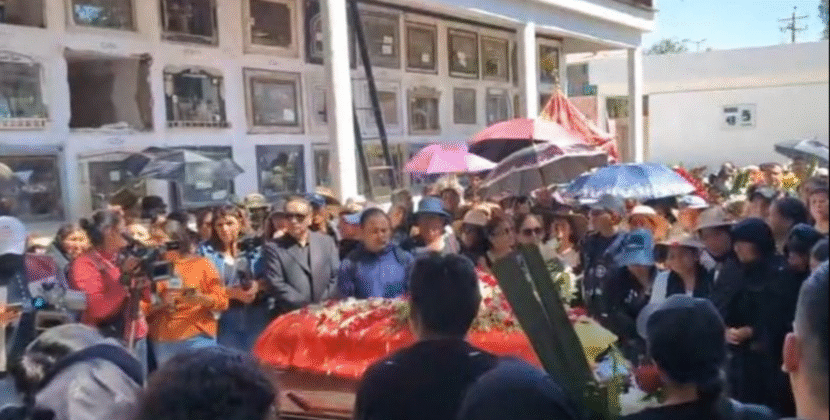 Familiares y autoridades despiden al magistrado Víctor Hugo Claure en Cochabamba
