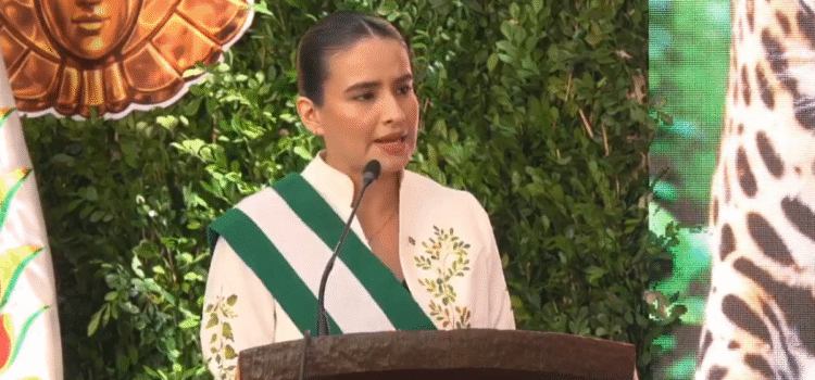 Paola Aguirre asume como primera vicegobernadora de Santa Cruz y destaca el empoderamiento femenino y la transparencia en su gestión