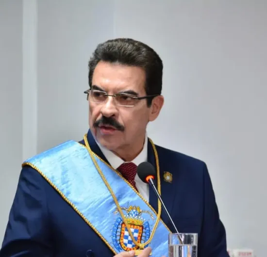 Reyes Villa y once concejales juran en el Tribunal Departamental de Justicia tras su reelección