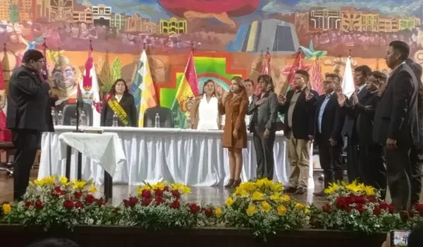 El Alto oficializa nuevos subalcaldes para la gestión 2026-2031 en plan de descentralización