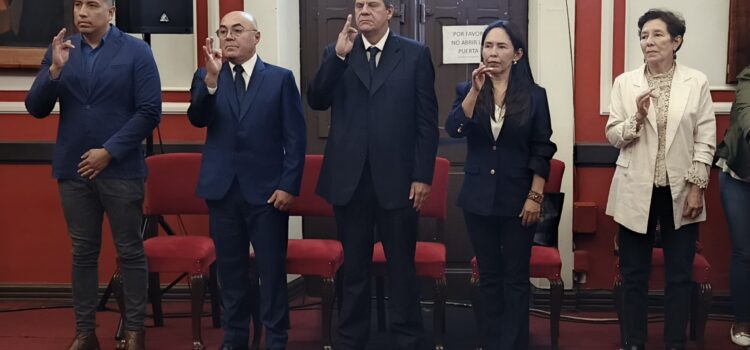 María René Soruco posesiona a su gabinete en Tarija para enfrentar retos económicos y sociales