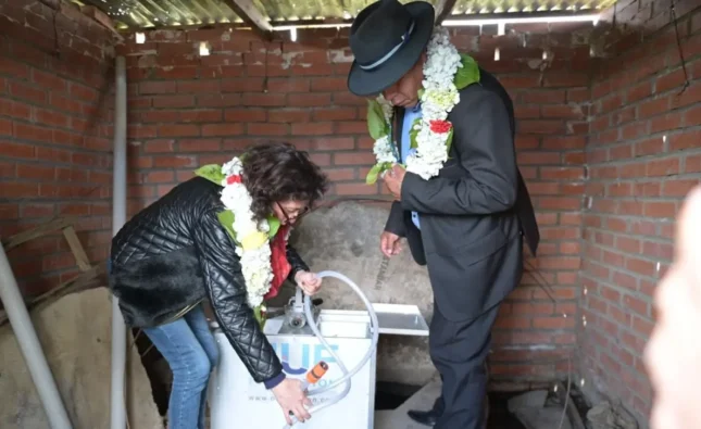 Gobierno entrega equipos de purificación de agua para garantizar acceso seguro en Santa Cruz y La Paz