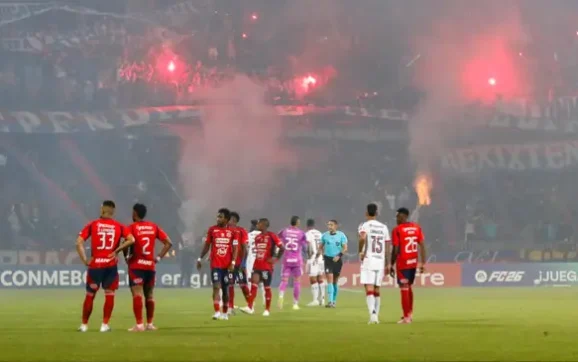 Conmebol cancela el partido entre Independiente Medellín y Flamengo por desmanes en el Atanasio Girardot