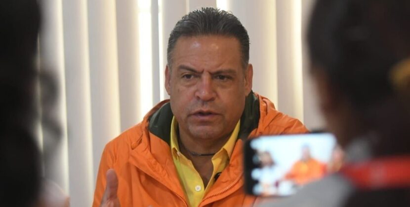 Más de 400 turistas varados y cortes en carreteras afectan La Paz y Beni por protestas contra la Ley 1720