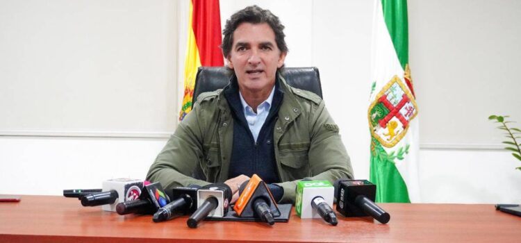 Municipalidad de Santa Cruz prioriza diálogo y pago de deudas tras reunión con gremios de salud