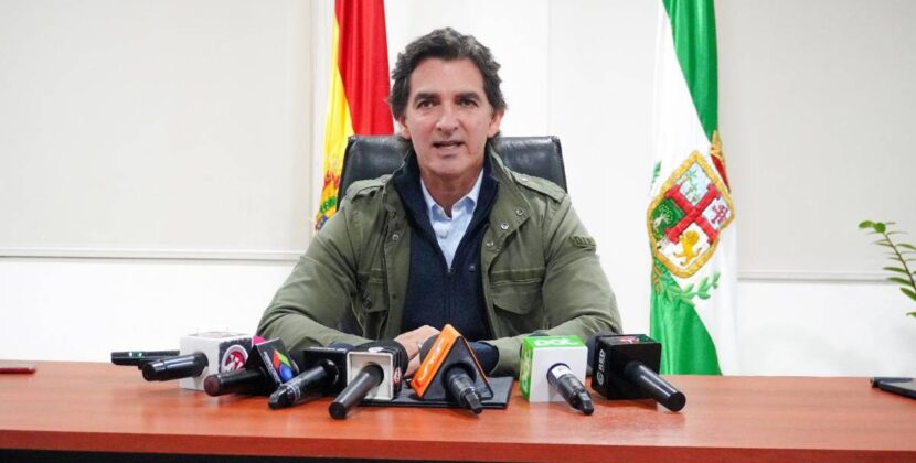 Municipalidad de Santa Cruz prioriza diálogo y pago de deudas tras reunión con gremios de salud
