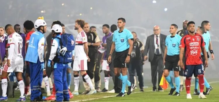 Independiente Medellín y Flamengo deben presentar descargos tras graves incidentes en Copa Libertadores