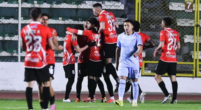 Bolívar deja la punta en manos de Always Ready y The Strongest tras empate en el Hernando Siles