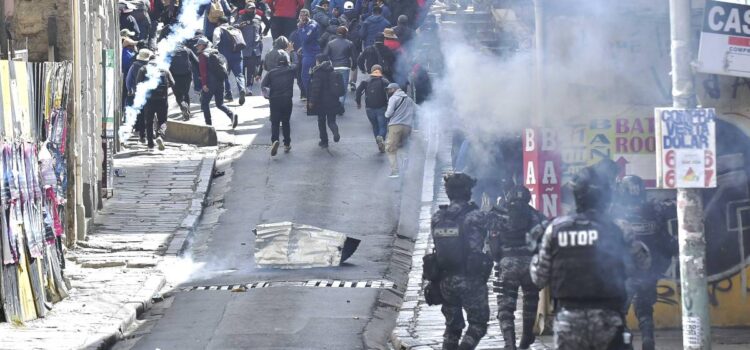 Cámara de Diputados exhorta a levantar bloqueos y garantizar libre tránsito en carreteras