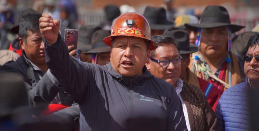 Mario Argollo critica la gestión de seis meses del presidente Rodrigo Paz y cuestiona acciones policiales