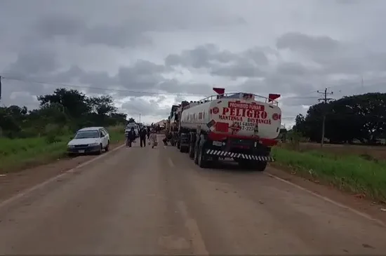 Cuarto día de bloqueo en San Julián mantiene cerrada la ruta hacia la Chiquitanía y Beni