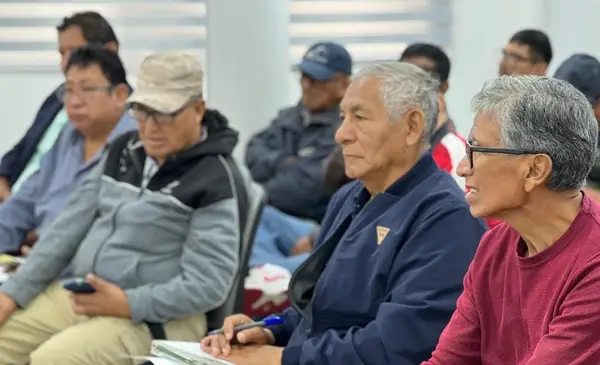 Renta Dignidad continúa apoyando a mayores de 60 años con pagos mensuales y opciones de cobro flexibles