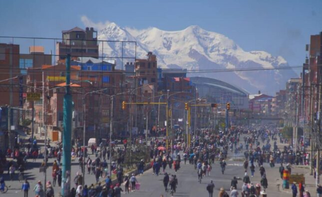 Crisis humanitaria en Bolivia por bloqueos y disturbios, alerta Oficina de Asuntos del Hemisferio Occidental de EEUU