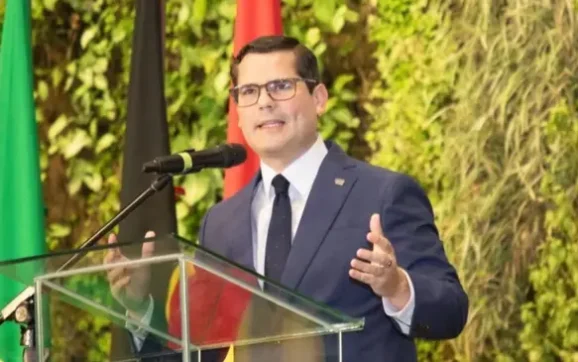 Empresarios llaman al cese de violencia y bloqueos en La Paz y El Alto