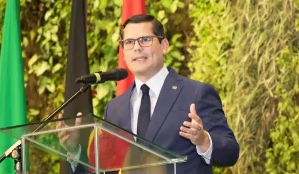 Empresarios llaman al cese de violencia y bloqueos en La Paz y El Alto