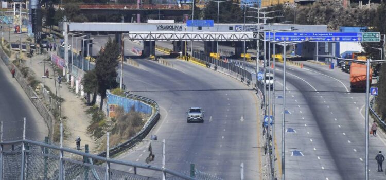 Gobierno negocia con sectores movilizados para habilitar corredores humanitarios y desbloquear rutas hacia La Paz