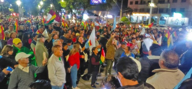 Sector Multisectorial de Cochabamba marcha en rechazo a bloqueos y denuncia intento de golpe de Estado