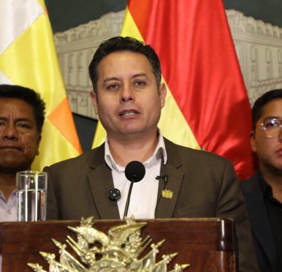 Lara denuncia que el Gobierno responde con órdenes de aprehensión a demandas legítimas de la COB