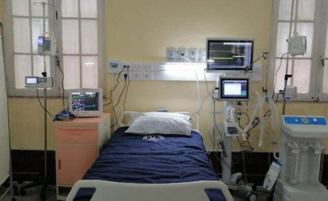 Trabajadores de salud denuncian falta de insumos y deben llevar sus propios implementos para limpieza en hospitales de La Paz